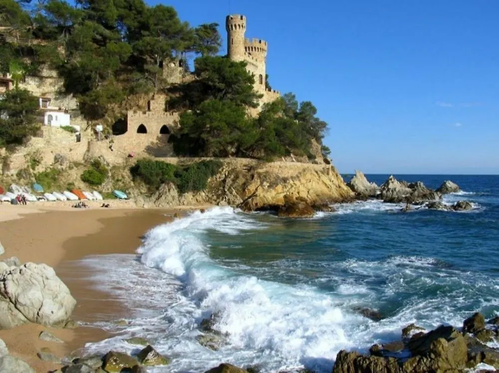 Villa In Lloret De Mar - 104820 By Mo Rentals